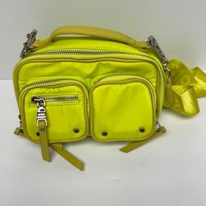 STEVE MADDEN CROSSBODY BAG (Like New)